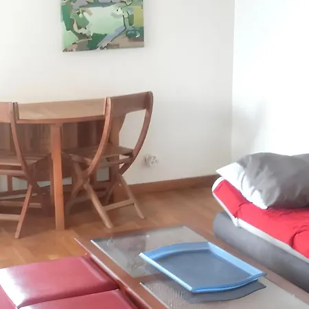 Appartement De 2 A Cyr Sur A 200 M De La Avec Terrasse Et Wifi